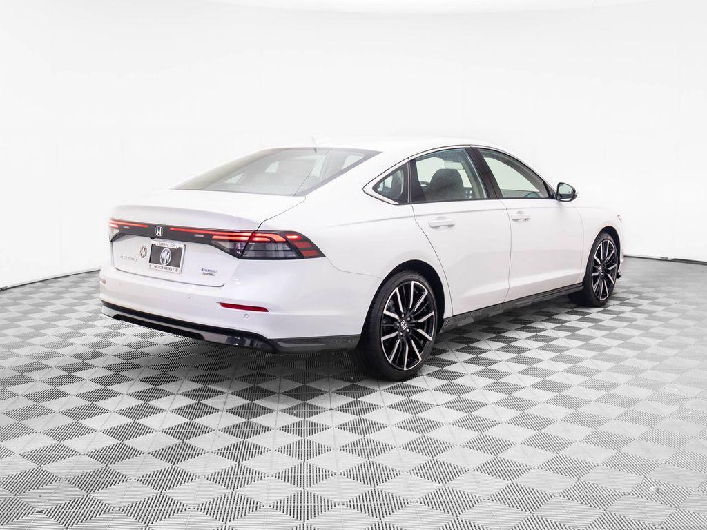 new 2025 Honda Accord Hybrid car, priced at $38,053