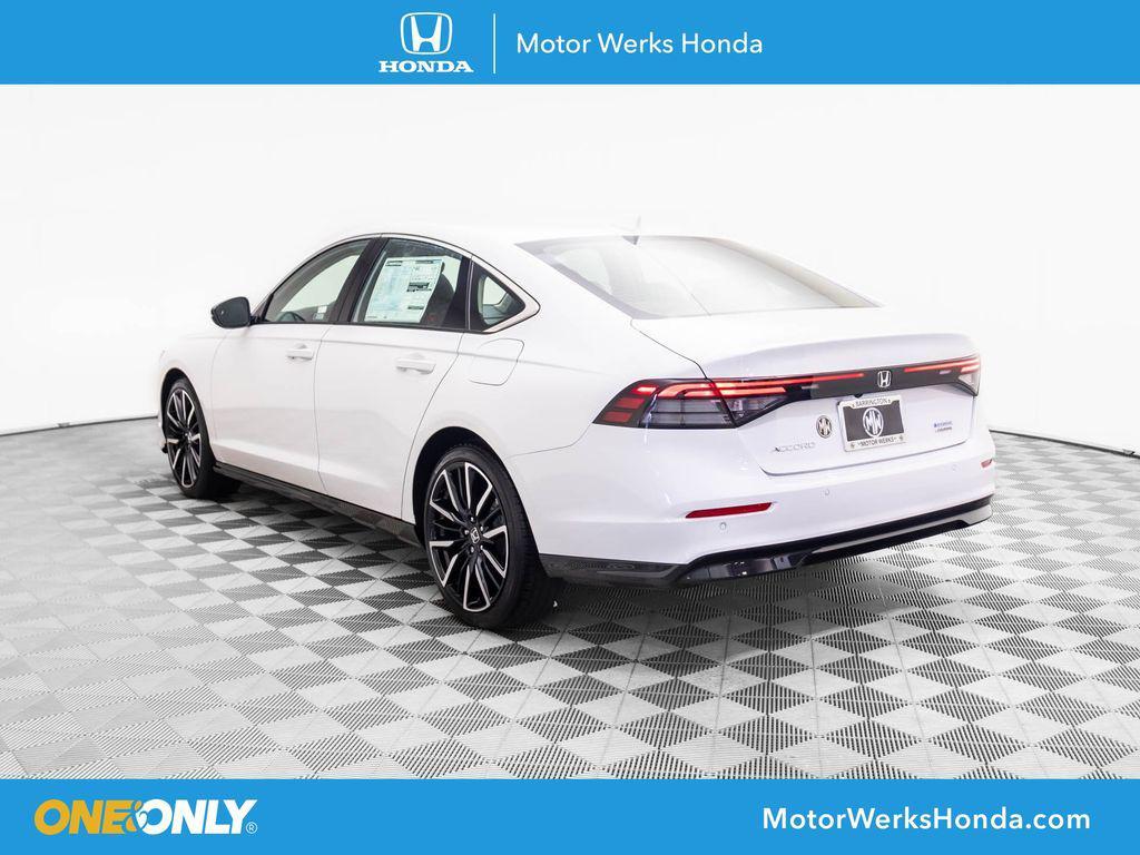 new 2025 Honda Accord Hybrid car, priced at $38,053