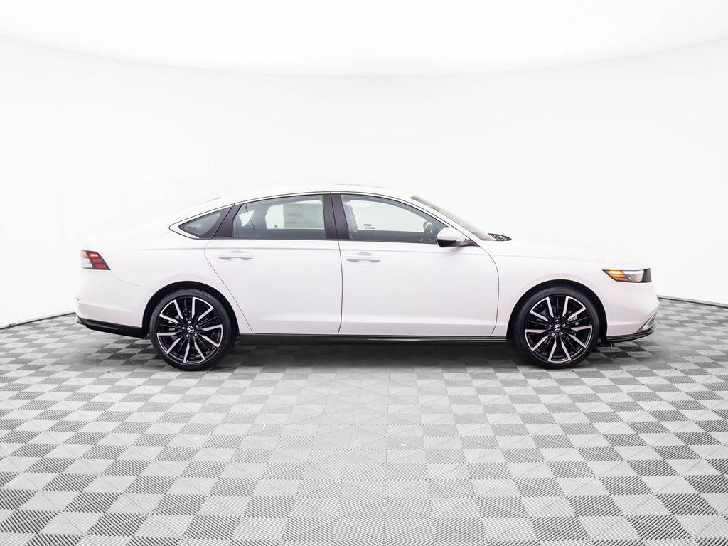 new 2025 Honda Accord Hybrid car, priced at $38,053