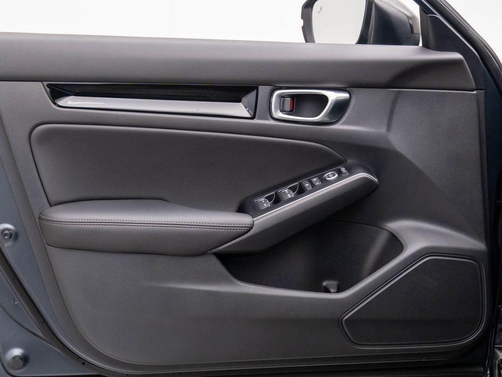 new 2026 Honda Civic Hybrid car, priced at $32,613