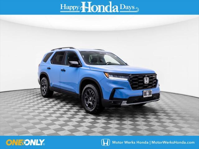 new 2025 Honda Pilot car, priced at $47,878