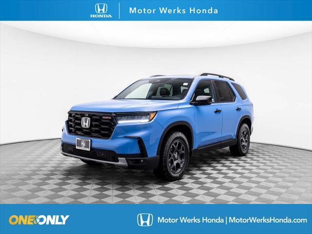 new 2025 Honda Pilot car, priced at $48,378