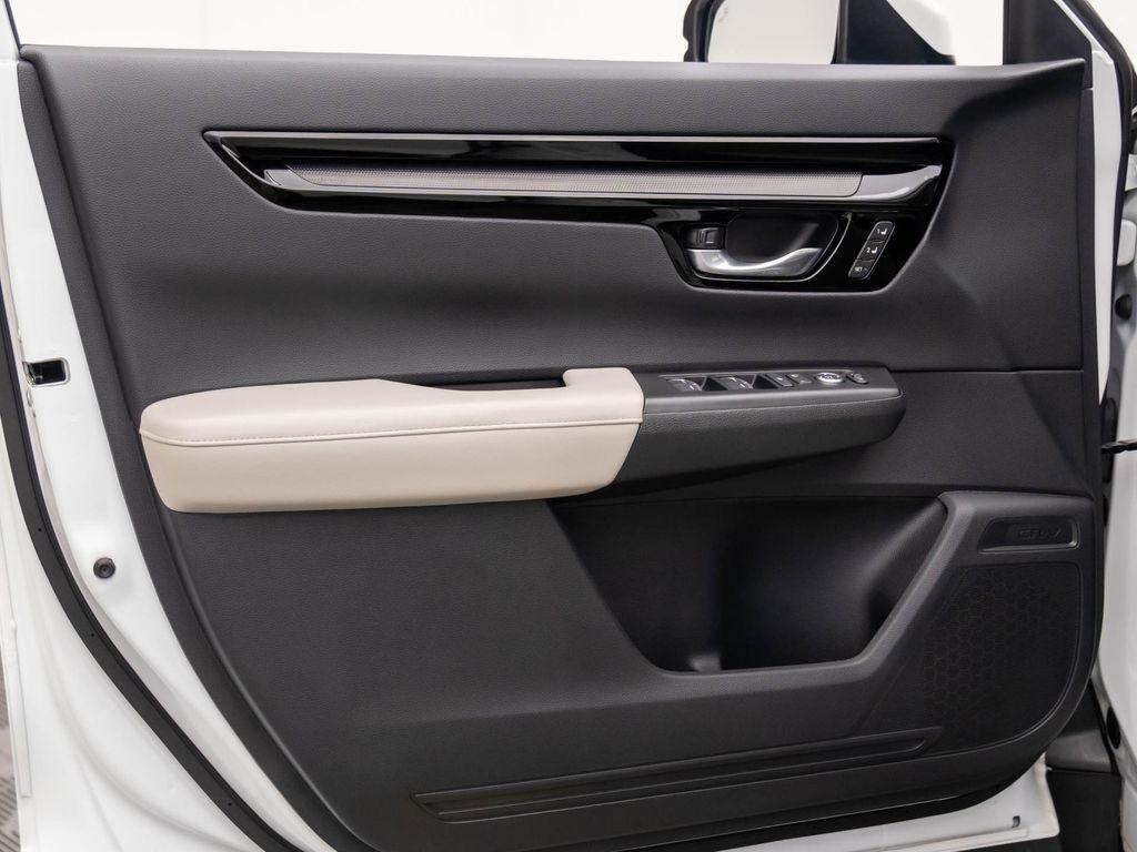 used 2024 Honda CR-V car, priced at $35,601