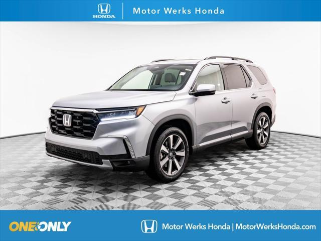 new 2025 Honda Pilot car, priced at $49,587