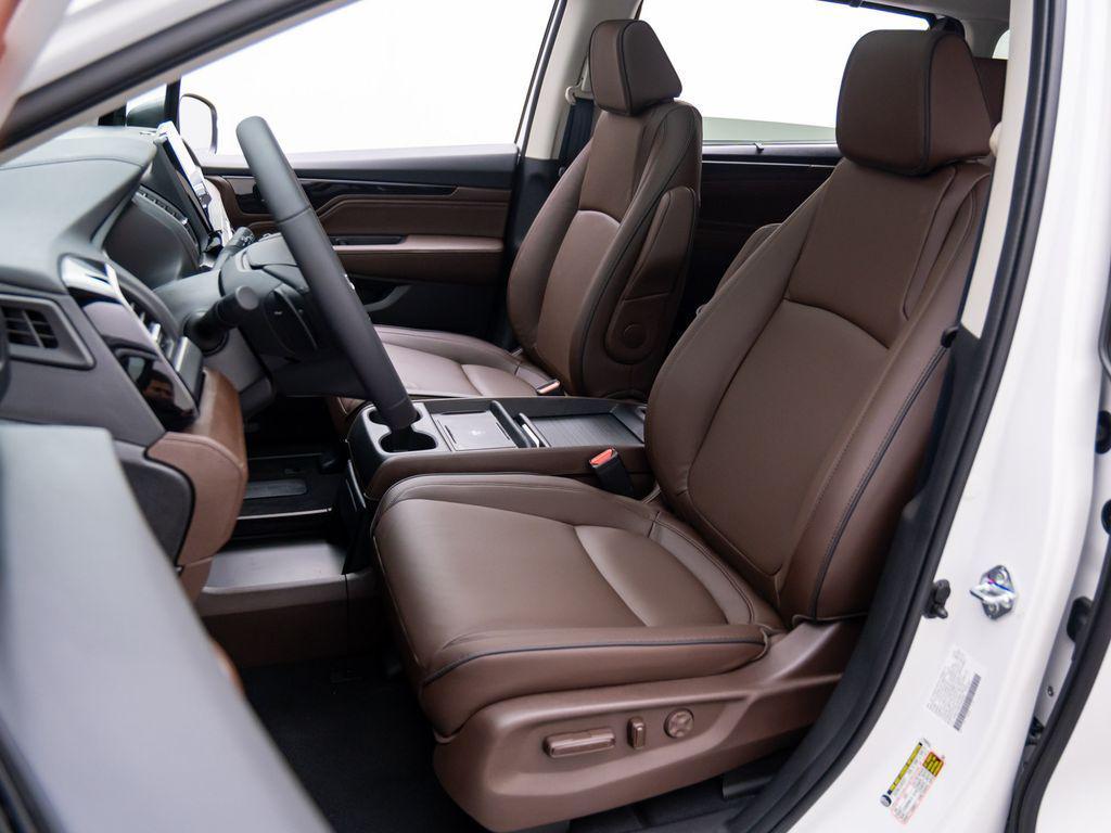 new 2026 Honda Odyssey car, priced at $49,445