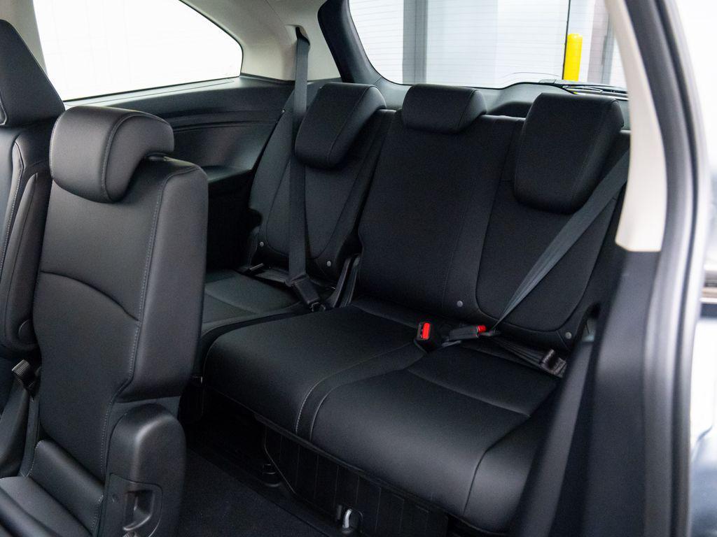 new 2026 Honda Odyssey car, priced at $44,290