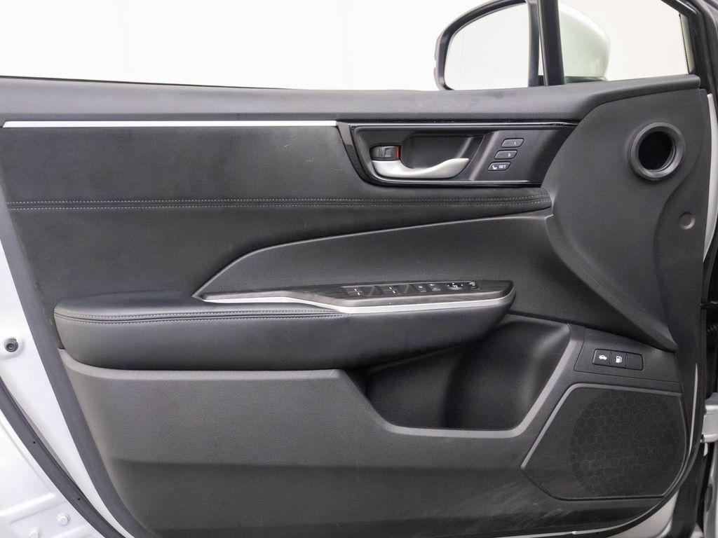 used 2018 Honda Clarity Plug-In Hybrid car, priced at $19,995