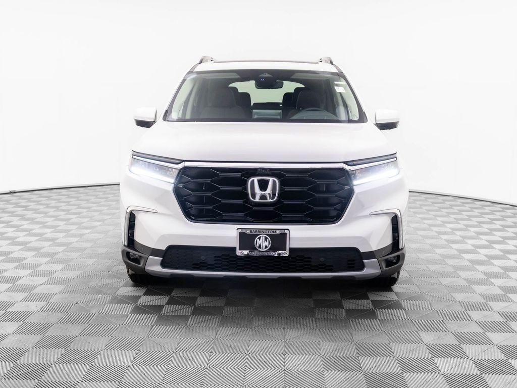 new 2025 Honda Pilot car, priced at $52,985