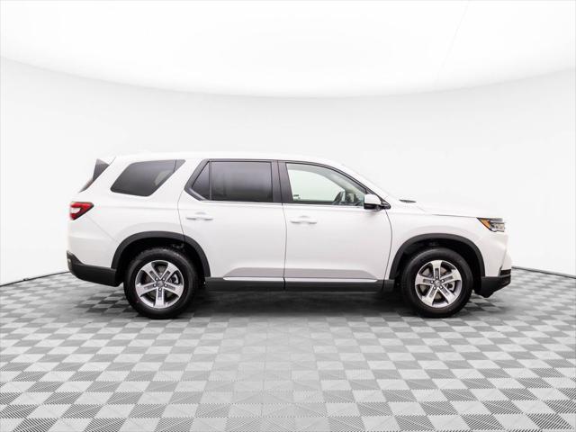 new 2025 Honda Pilot car, priced at $45,956