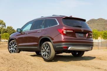 used 2022 Honda Pilot car, priced at $35,101