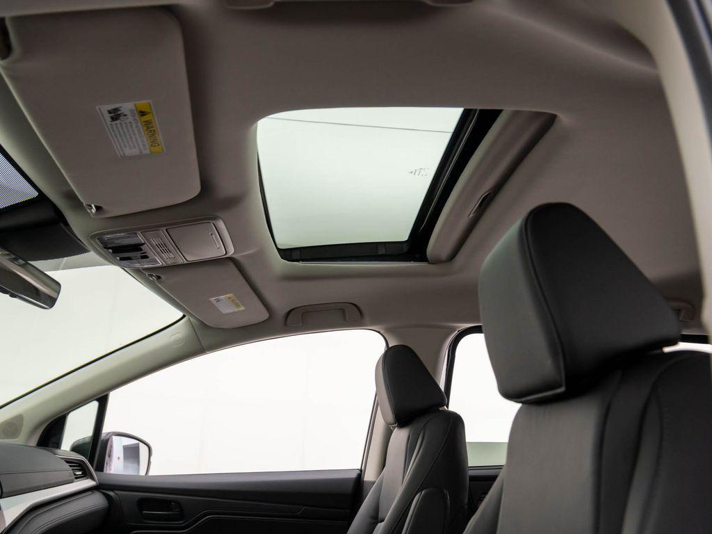 new 2026 Honda Odyssey car, priced at $44,290