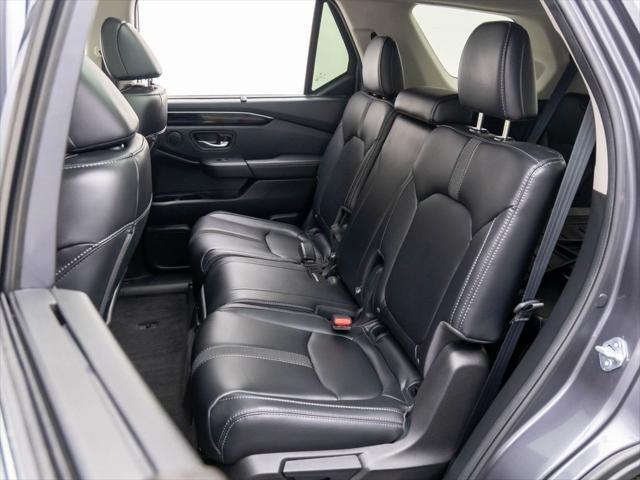 new 2025 Honda Pilot car, priced at $48,731