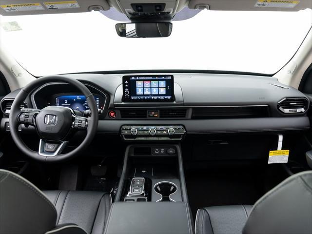 new 2025 Honda Pilot car, priced at $51,927