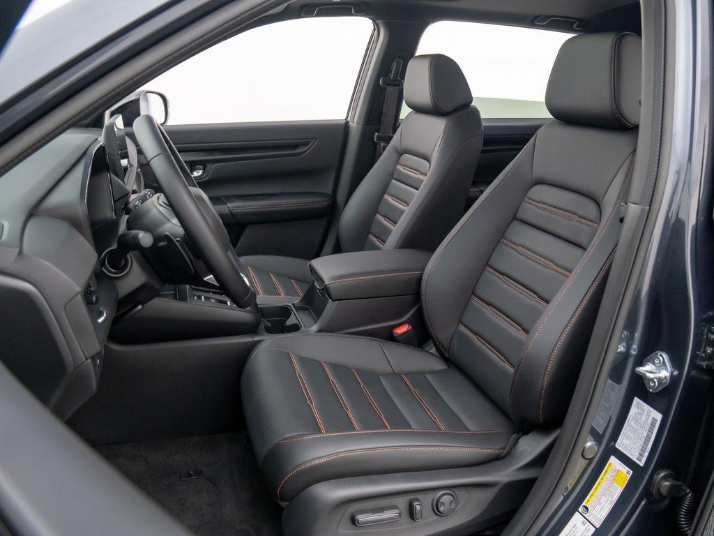 new 2026 Honda CR-V Hybrid car, priced at $41,675