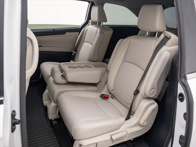 new 2025 Honda Odyssey car, priced at $44,003