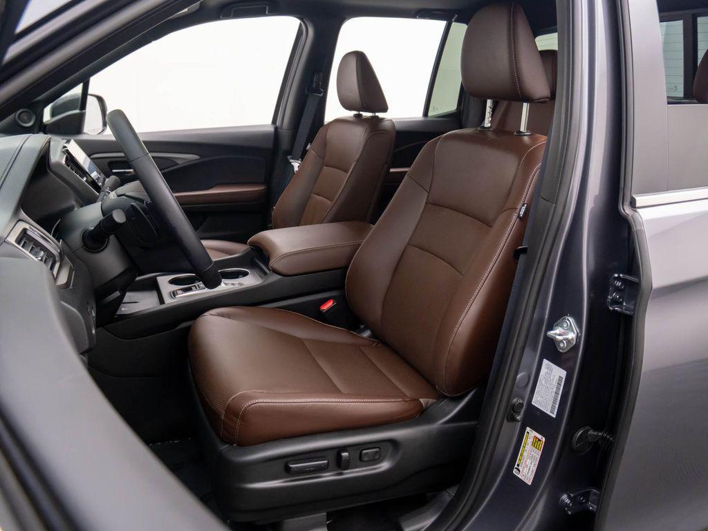 used 2025 Honda Ridgeline car, priced at $38,995
