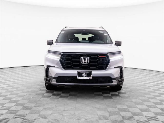 new 2025 Honda Pilot car, priced at $48,334