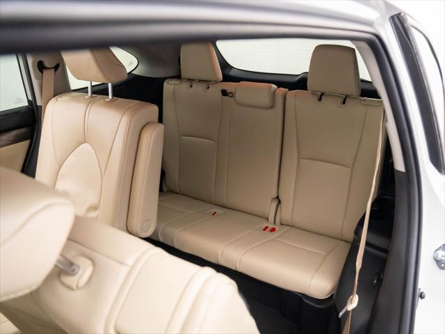 used 2023 Toyota Highlander car, priced at $43,595