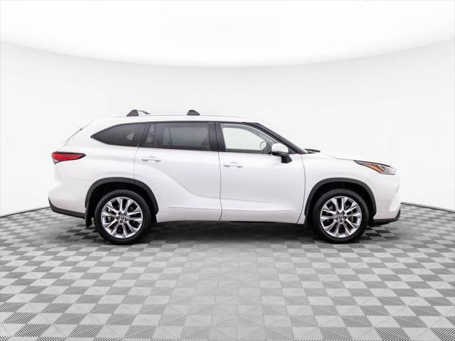 used 2023 Toyota Highlander car, priced at $43,595