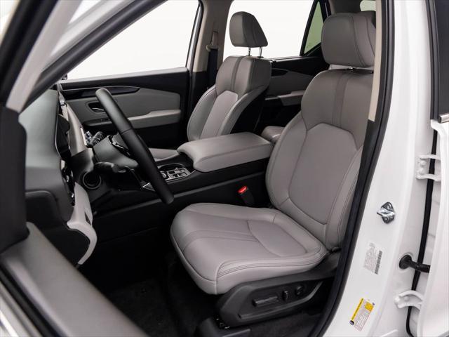 new 2025 Honda Pilot car, priced at $44,413