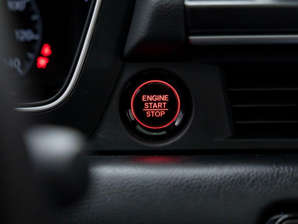 new 2025 Honda Pilot car, priced at $47,823