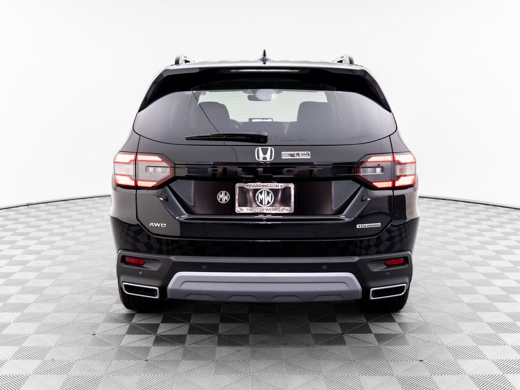new 2025 Honda Pilot car, priced at $47,823