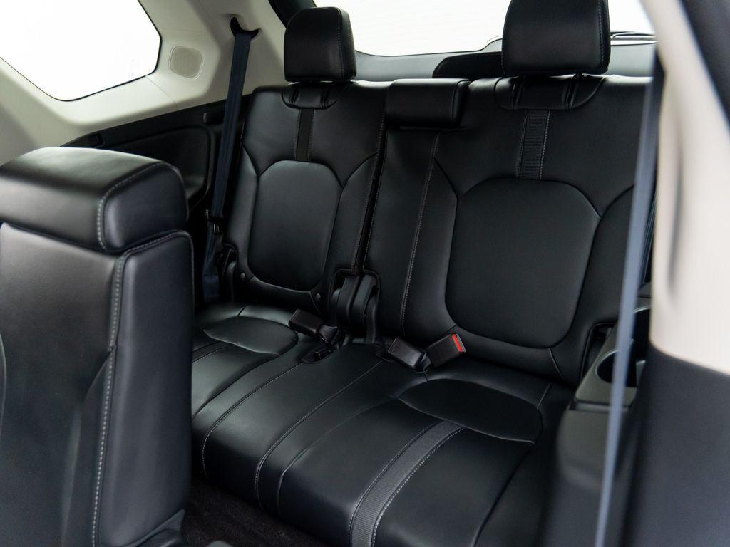 new 2025 Honda Pilot car, priced at $47,823