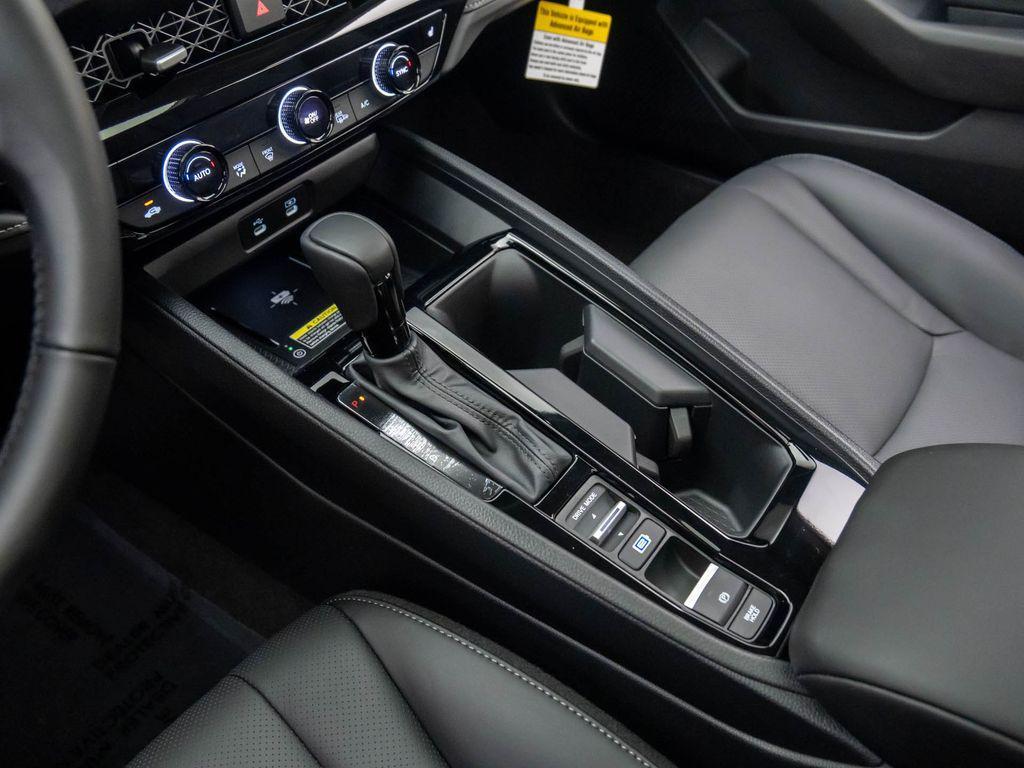 new 2025 Honda Accord Hybrid car, priced at $34,319