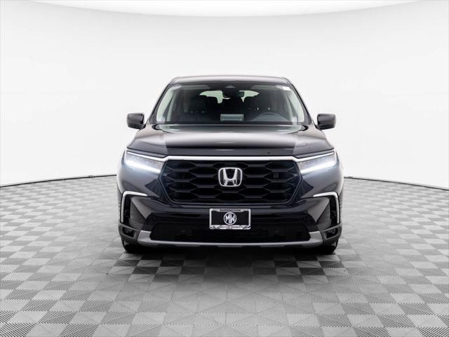 new 2025 Honda Pilot car, priced at $44,468