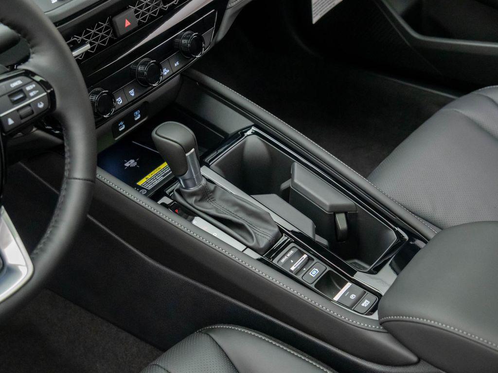 new 2025 Honda Accord Hybrid car, priced at $37,666