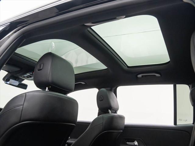 used 2022 Mercedes-Benz GLB 250 car, priced at $32,001