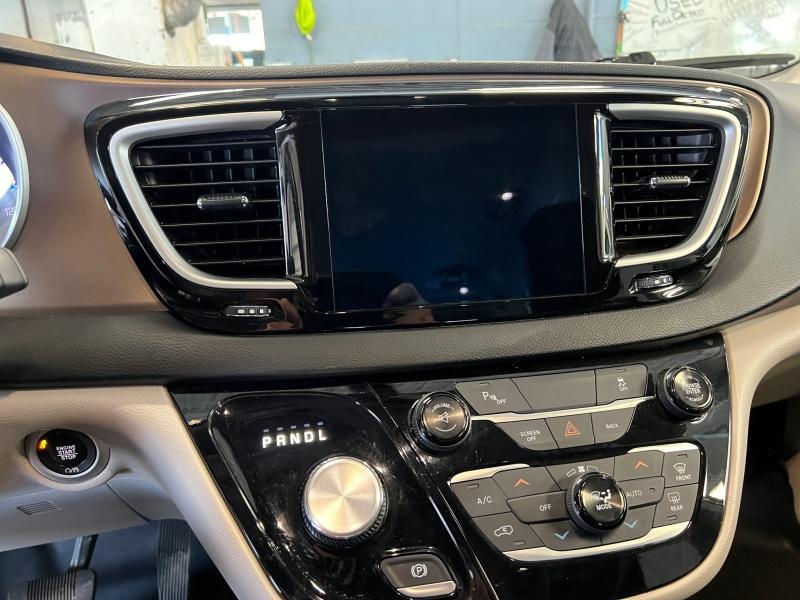 used 2017 Chrysler Pacifica car, priced at $13,995