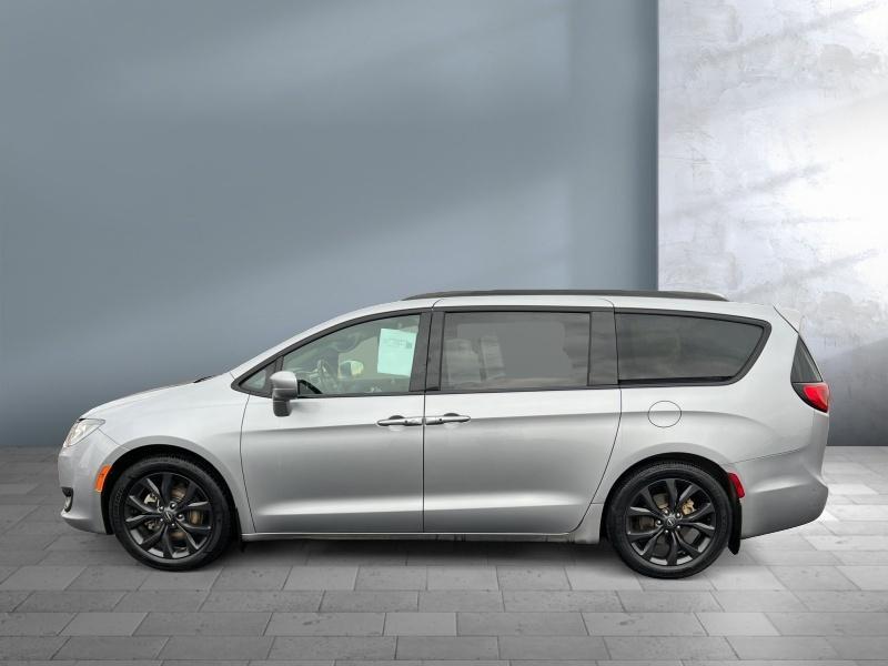 used 2020 Chrysler Pacifica car, priced at $22,995