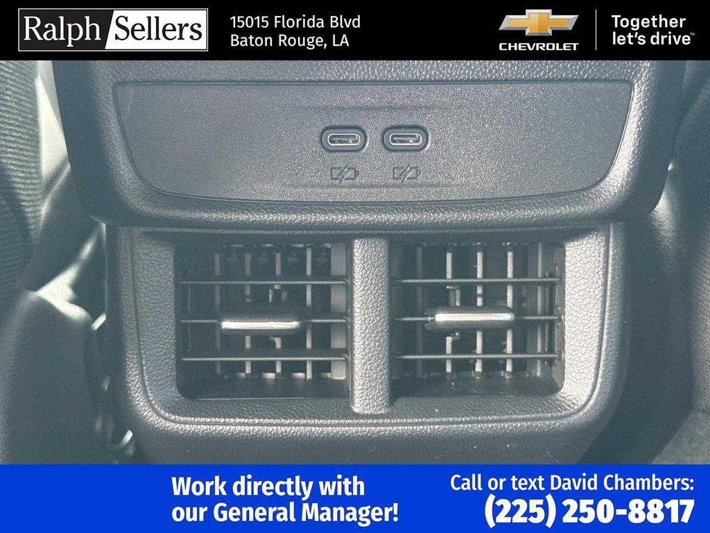 new 2026 Chevrolet Equinox car, priced at $26,845