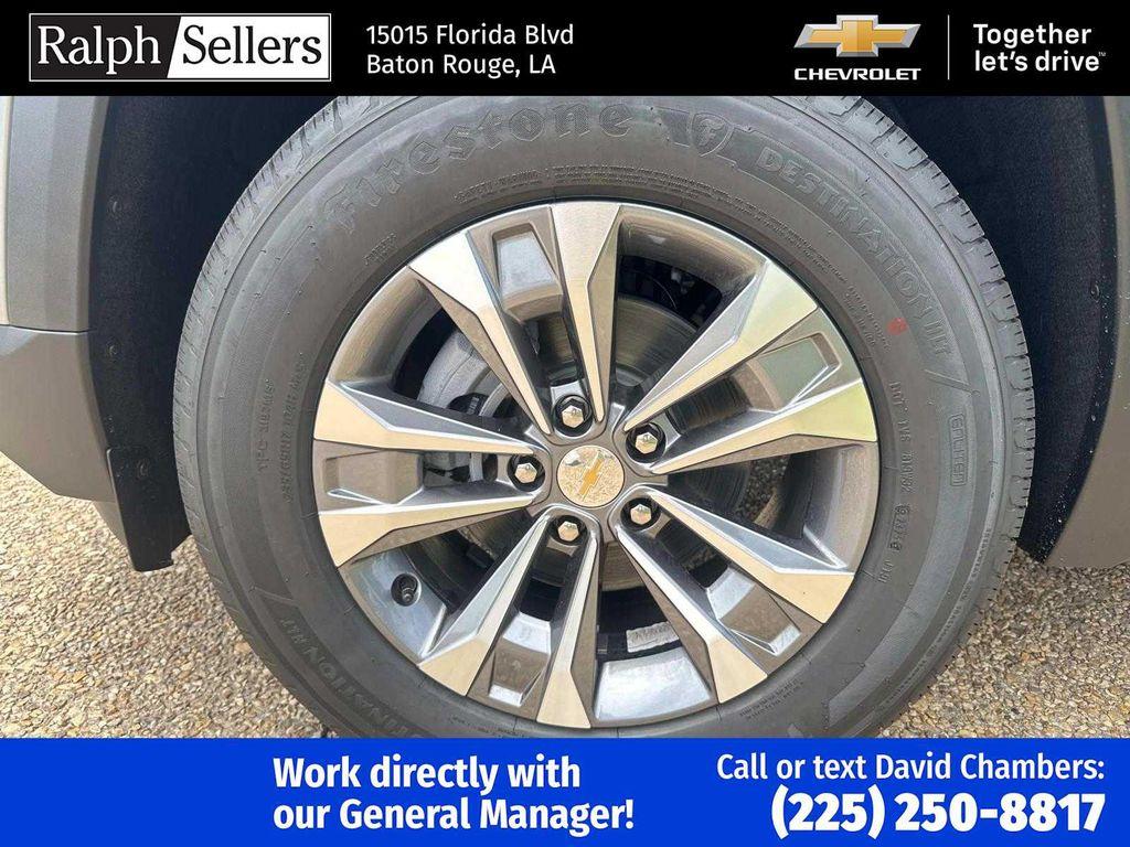 new 2026 Chevrolet Equinox car, priced at $26,845