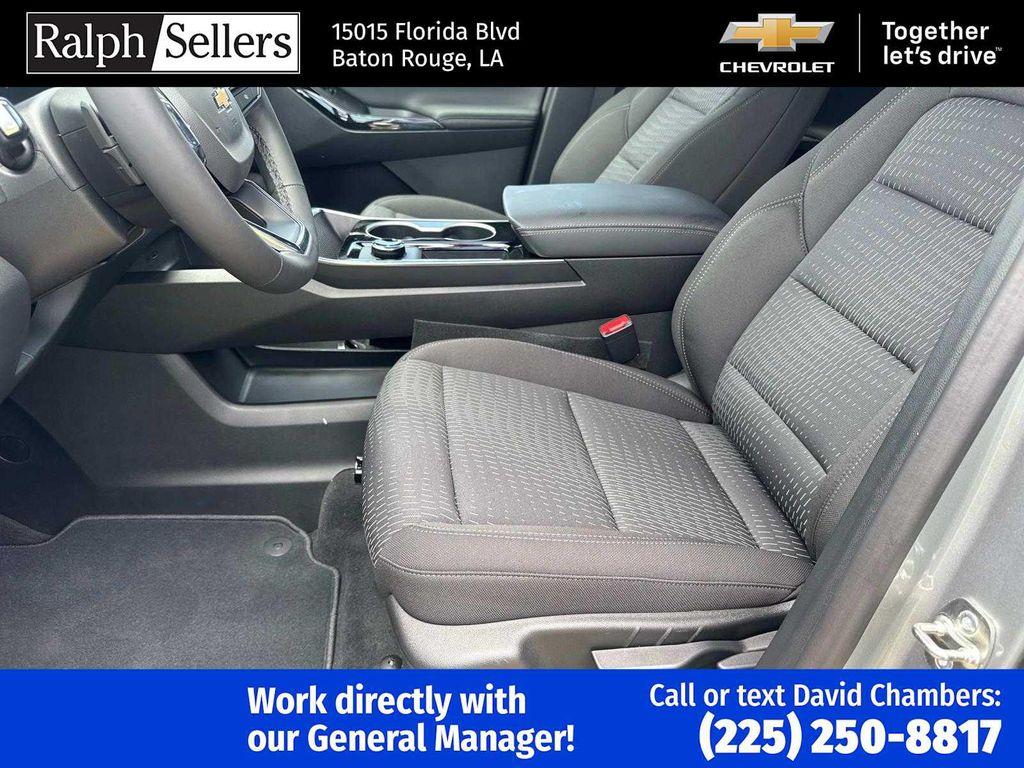 new 2026 Chevrolet Equinox car, priced at $26,845