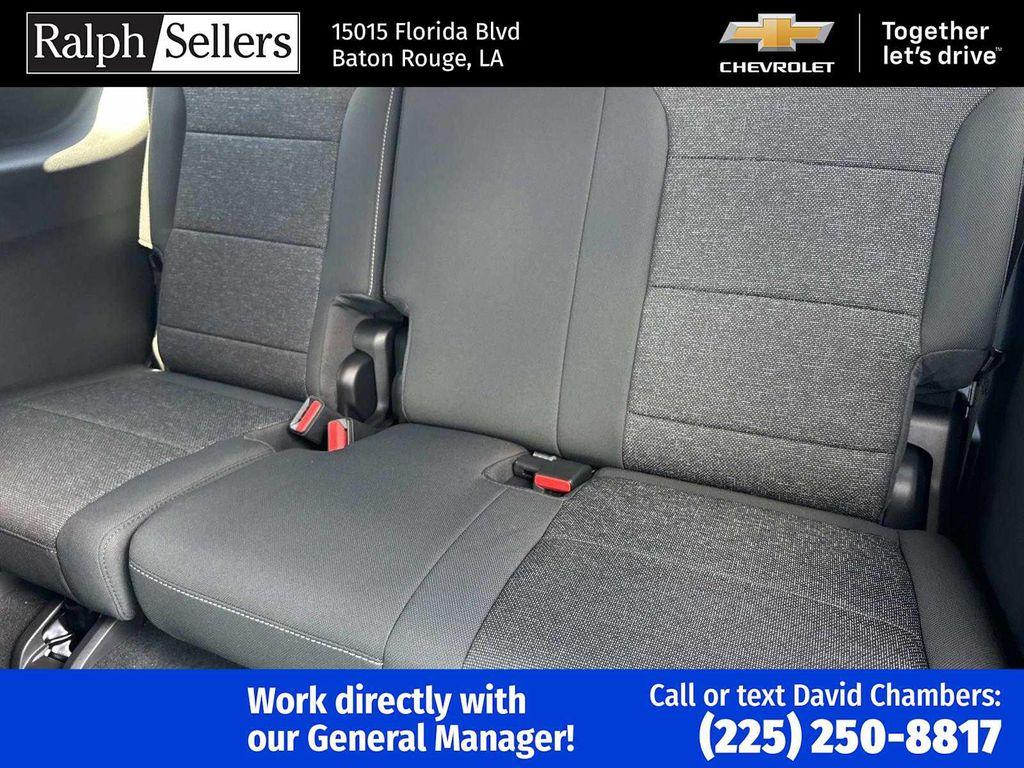 new 2026 Chevrolet Traverse car, priced at $50,395