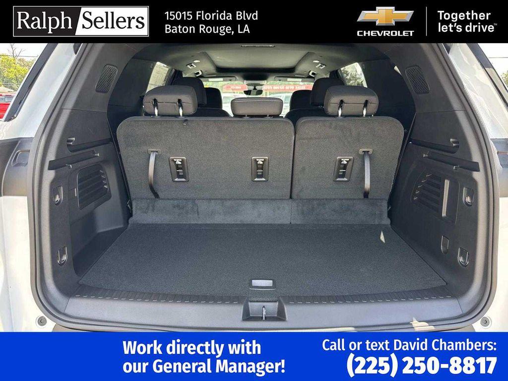 new 2026 Chevrolet Traverse car, priced at $50,395