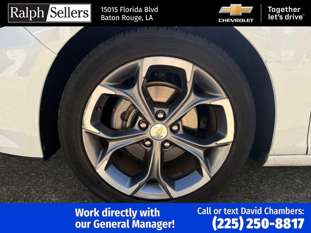 used 2024 Chevrolet Malibu car, priced at $16,995