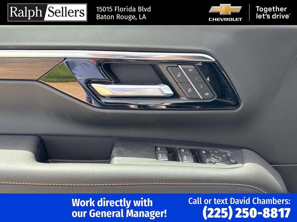 new 2025 Chevrolet Suburban car, priced at $77,315