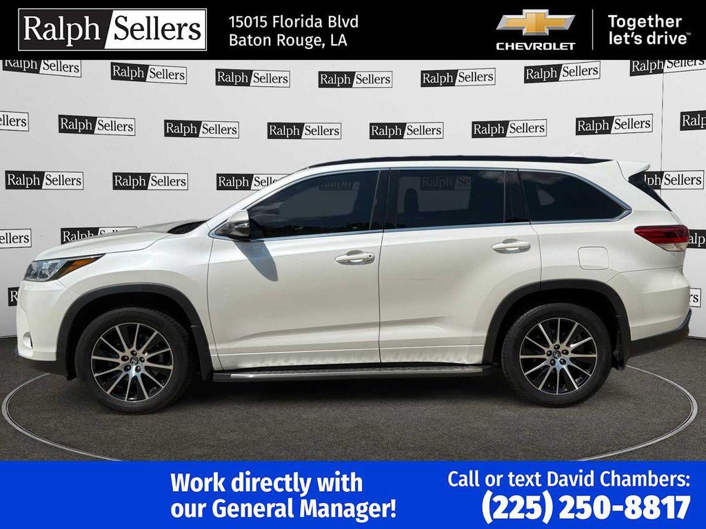 used 2017 Toyota Highlander car, priced at $17,500