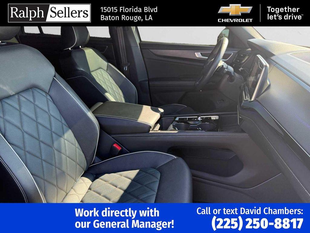 used 2025 Volkswagen Atlas Cross Sport car, priced at $45,995