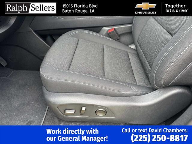 new 2025 Chevrolet Traverse car, priced at $42,235