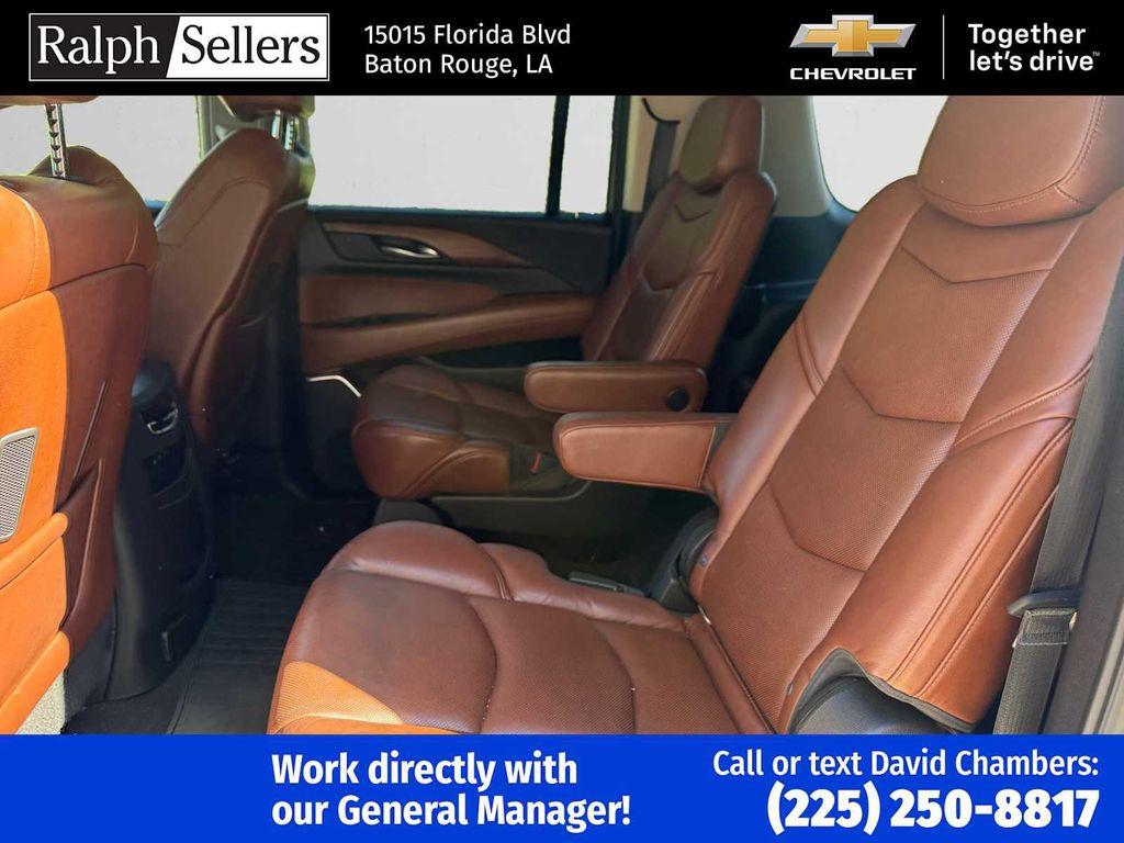 used 2020 Cadillac Escalade ESV car, priced at $33,000