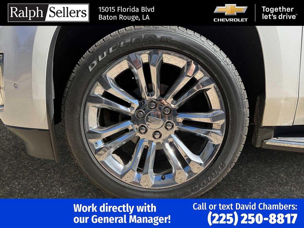 used 2020 Cadillac Escalade ESV car, priced at $33,000