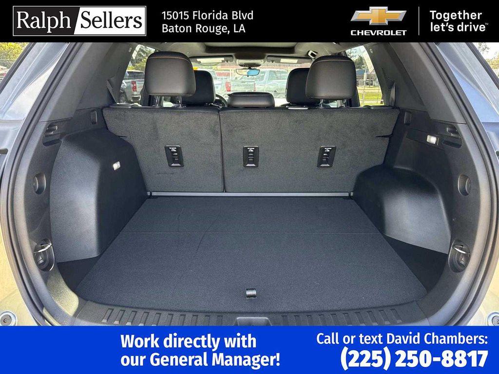 new 2026 Chevrolet Equinox car, priced at $33,875