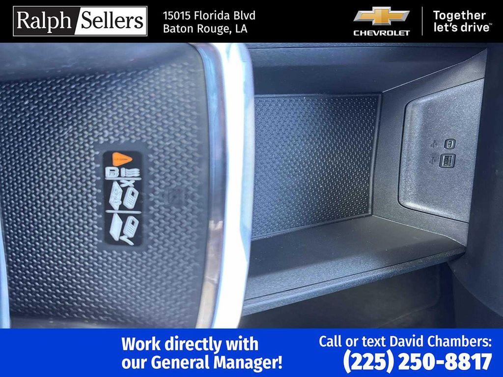 new 2026 Chevrolet Equinox car, priced at $33,875