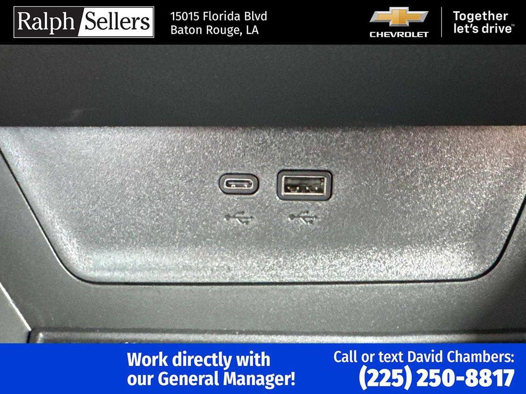 new 2026 Chevrolet Equinox car, priced at $36,340