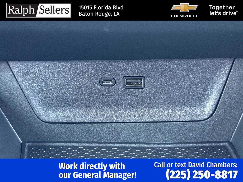 new 2026 Chevrolet Equinox car, priced at $25,995