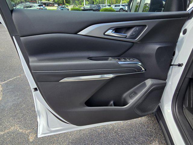 new 2025 Chevrolet Traverse car, priced at $46,830